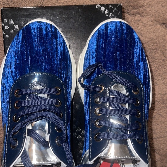 MOSCHINÓ SIZE EU 36 NEW SNEAKERS TENNIS SHOES ROYAL DEEP BLUE VELVET 💙 - Picture 3 of 10